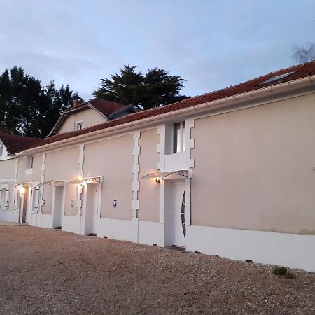 05 - Tres Joli 3 Pieces Neuf 2 Chambres, Logement Tout Equipe Pour 1 A 4 Personnes Maximum, Vue Sur Jardin Avec Parking Privatif, Grand Fourgon Possible, Tout Le Linge De Maison Est Fourni 阿尼瑟厄巴龙 外观 照片