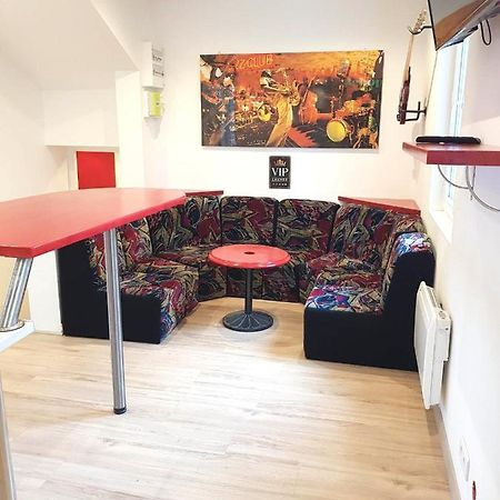 05 - Tres Joli 3 Pieces Neuf 2 Chambres, Logement Tout Equipe Pour 1 A 4 Personnes Maximum, Vue Sur Jardin Avec Parking Privatif, Grand Fourgon Possible, Tout Le Linge De Maison Est Fourni 阿尼瑟厄巴龙 外观 照片