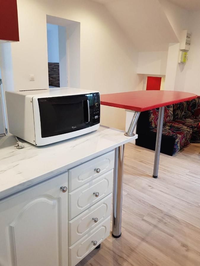 05 - Tres Joli 3 Pieces Neuf 2 Chambres, Logement Tout Equipe Pour 1 A 4 Personnes Maximum, Vue Sur Jardin Avec Parking Privatif, Grand Fourgon Possible, Tout Le Linge De Maison Est Fourni 阿尼瑟厄巴龙 外观 照片