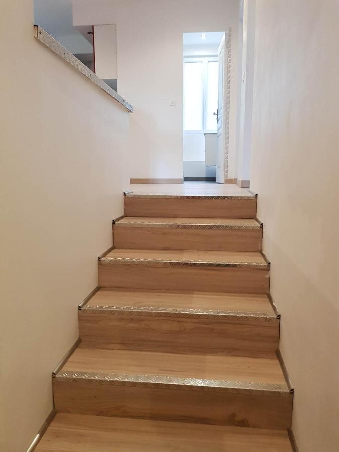 05 - Tres Joli 3 Pieces Neuf 2 Chambres, Logement Tout Equipe Pour 1 A 4 Personnes Maximum, Vue Sur Jardin Avec Parking Privatif, Grand Fourgon Possible, Tout Le Linge De Maison Est Fourni 阿尼瑟厄巴龙 外观 照片