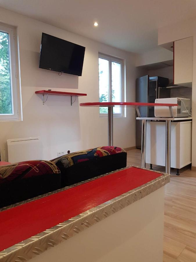 05 - Tres Joli 3 Pieces Neuf 2 Chambres, Logement Tout Equipe Pour 1 A 4 Personnes Maximum, Vue Sur Jardin Avec Parking Privatif, Grand Fourgon Possible, Tout Le Linge De Maison Est Fourni 阿尼瑟厄巴龙 外观 照片