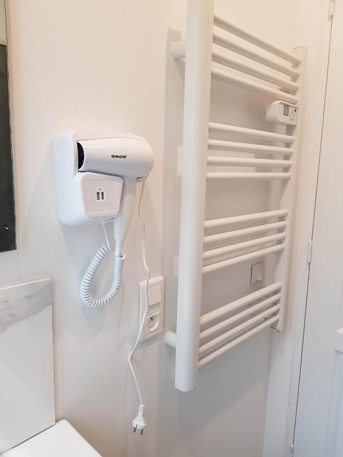 05 - Tres Joli 3 Pieces Neuf 2 Chambres, Logement Tout Equipe Pour 1 A 4 Personnes Maximum, Vue Sur Jardin Avec Parking Privatif, Grand Fourgon Possible, Tout Le Linge De Maison Est Fourni 阿尼瑟厄巴龙 外观 照片